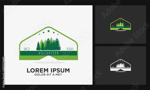 retro volunteer green logo