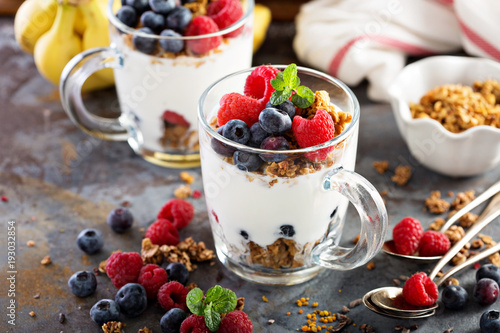 Yogurt parfait with granola and fresh berries