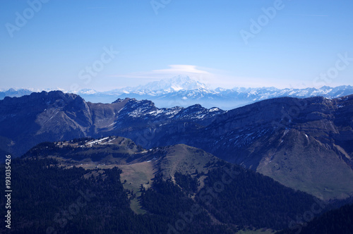 vue du sommet du chamchaude dans le massif de la chartreuse  © Gwenaelle.R
