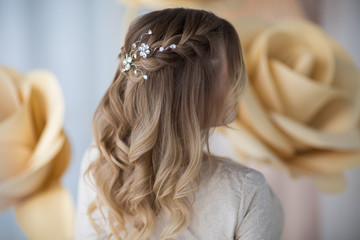 Handdoek met foto Kapsalon Elegant bruidskapsel van achteren  © anastasiyaand