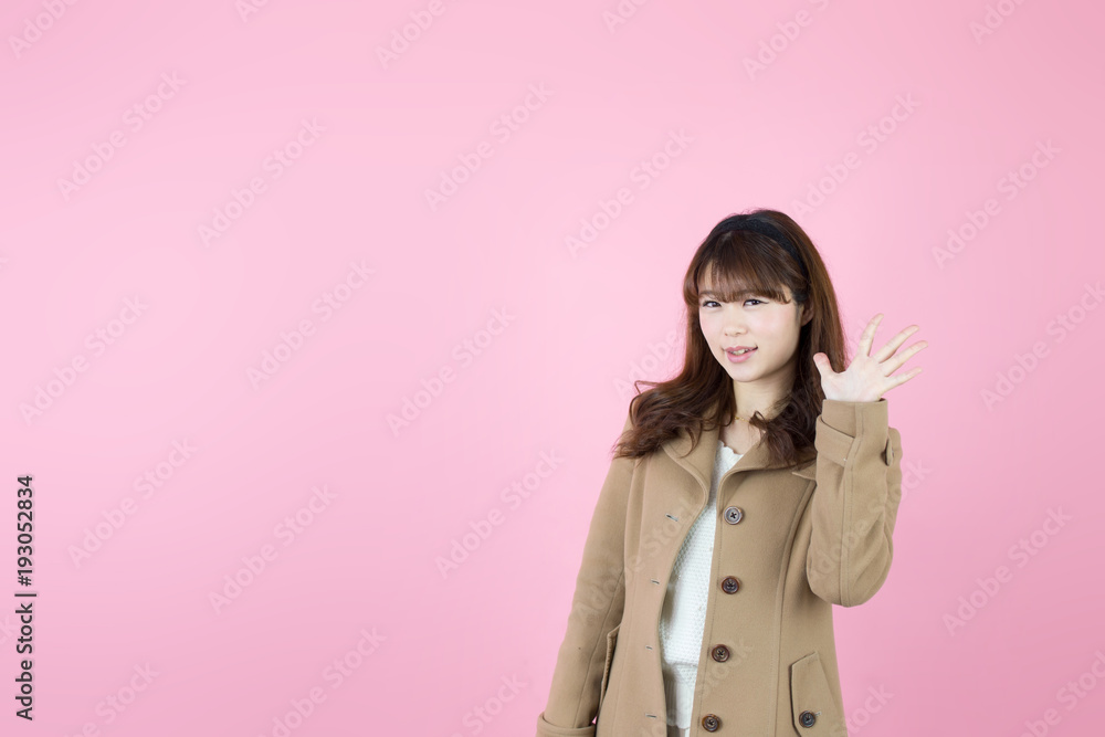 コート・女性(ピンクバック) コート・女性(ピンクバック)