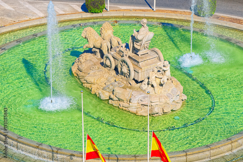Cibeles Fountain (Fuente de La Diosa Cibeles, Fontano Cibelo) an photo