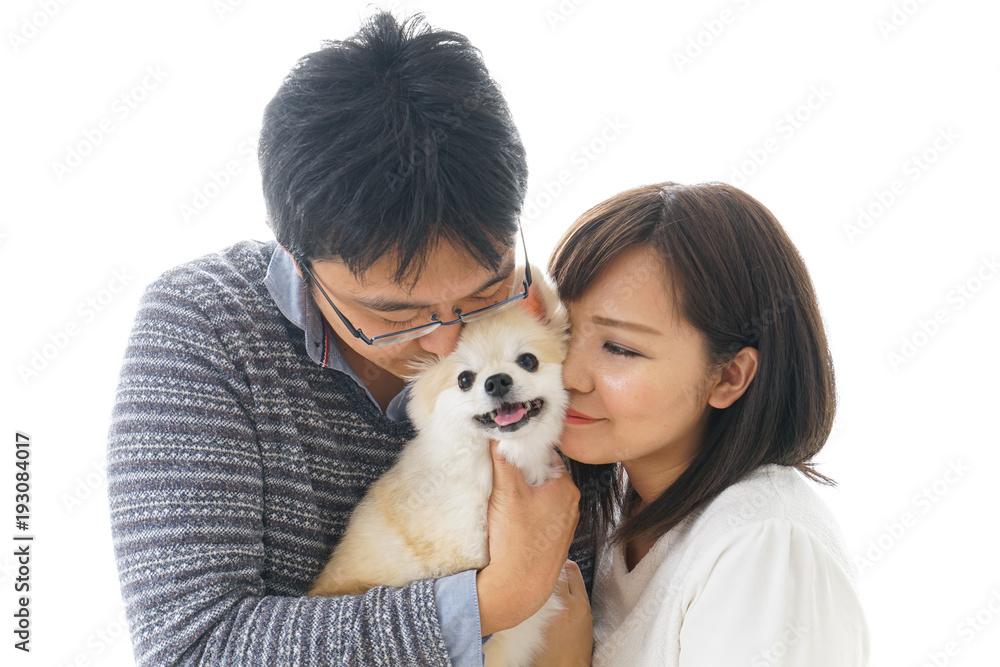 犬を抱く夫婦 カップル ブリーダー 動物愛護 Stock Foto Adobe Stock 犬を抱く夫婦 カップル ブリーダー 動物愛護 Stock Foto Adobe Stock