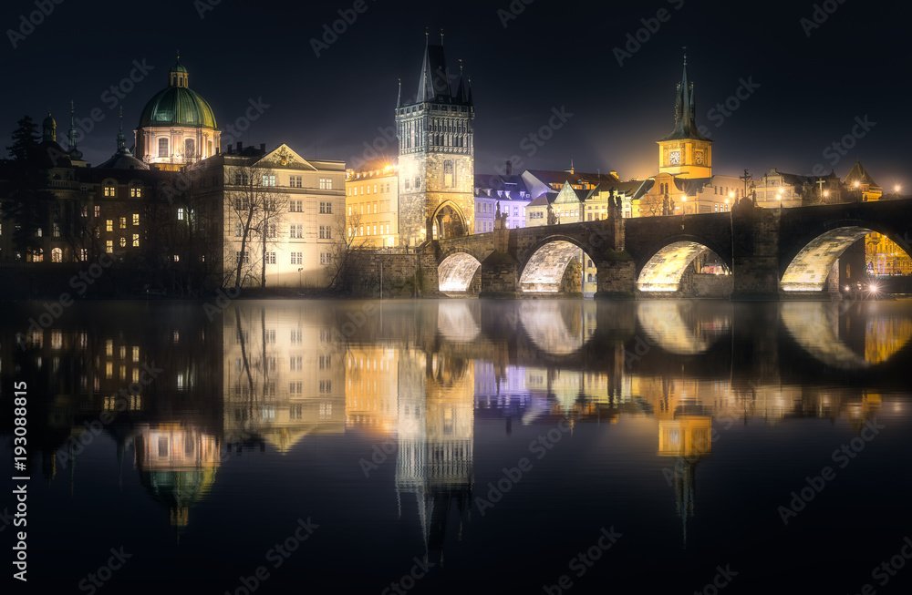 Charles bridgeat night, Prague, Czech Republic