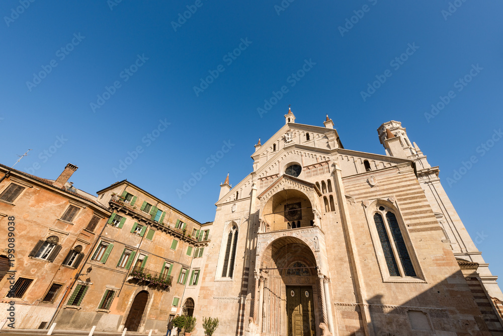 Verona Cathedral (Duomo di Verona, Santa Maria Matricolare) - Veneto Italy Europe 
