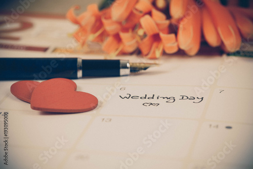 Reminder Wedding day in calendar planning and fountain