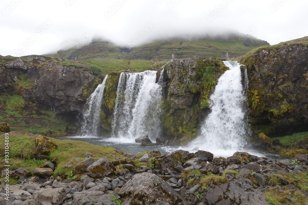 アイスランド共和国スナイフェルス半島の滝