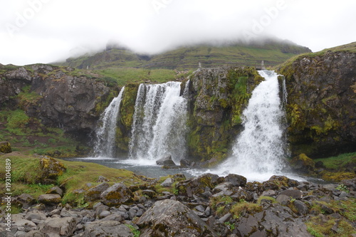 アイスランド共和国スナイフェルス半島の滝