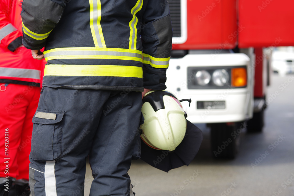 Feuerwehrmann, Einsatz für die Feuerwehr Feuerwehrmann, Einsatz für die Feuerwehr