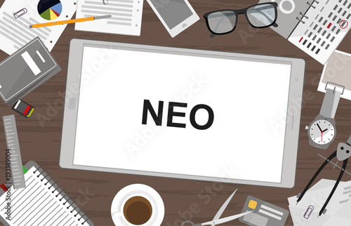Schreibtisch mit Tablet - App - NEO