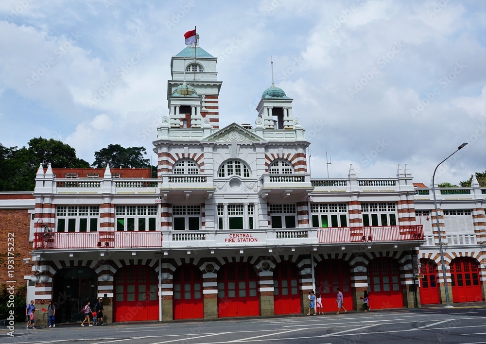 Naklejka premium Feuerwehr gebäude in Singapore in Asien