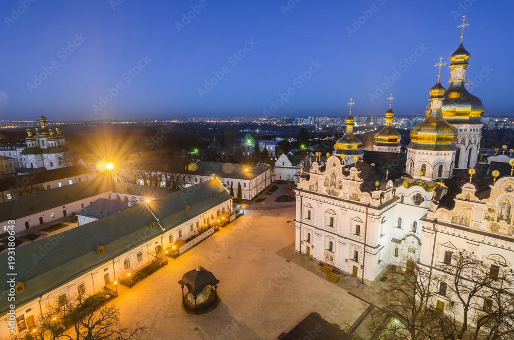 Obraz premium Pecherskaya lavra in Kiev