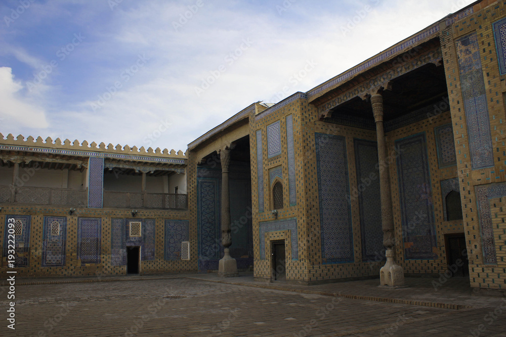 Amazing art of maiolica and mosaic Iwan Galleries in Khiva old town, Uzbekistan