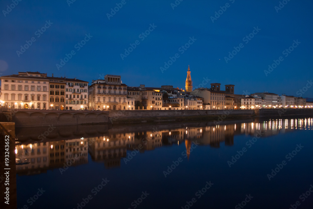 Evening at the Arno river.
The Arno is a river in the Tuscany region of Italy. It is the most important river of central Italy after the Tiber.