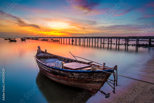 boat and sunset © martinhosmat083