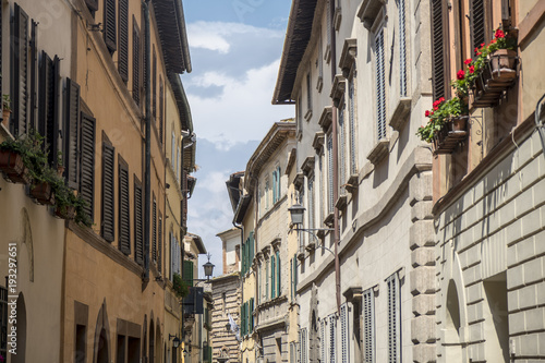 Fototapeta Naklejka Na Ścianę i Meble -  Montepulciano, Siena, Italy: historic buildings