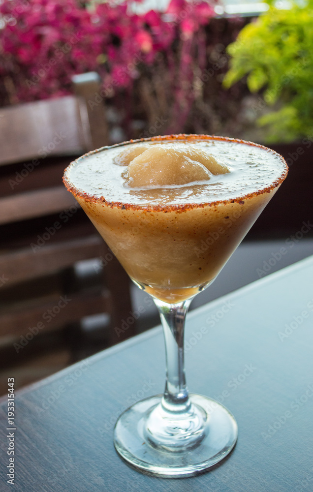 Martini de Tamarindo foto de Stock | Adobe Stock
