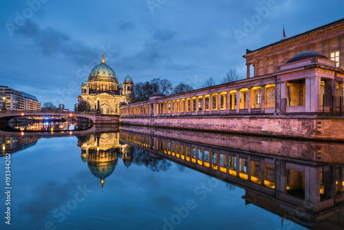 Photography Berliner Dom bei Nacht