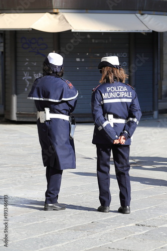 Agenti di Polizia Municipale in servizio