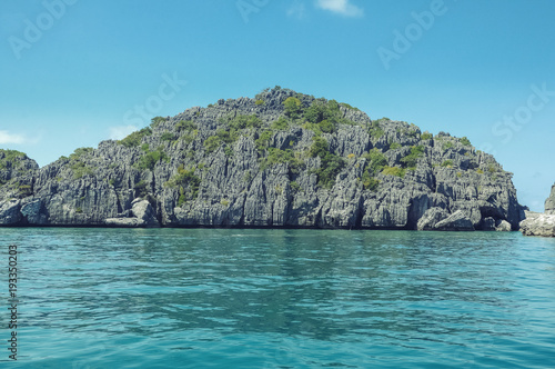 Nang yuan island  option for travel koh samui  koh tao  koh Pangan  tranportation by speed boat  blue sea  rock and place for diving in Thailand