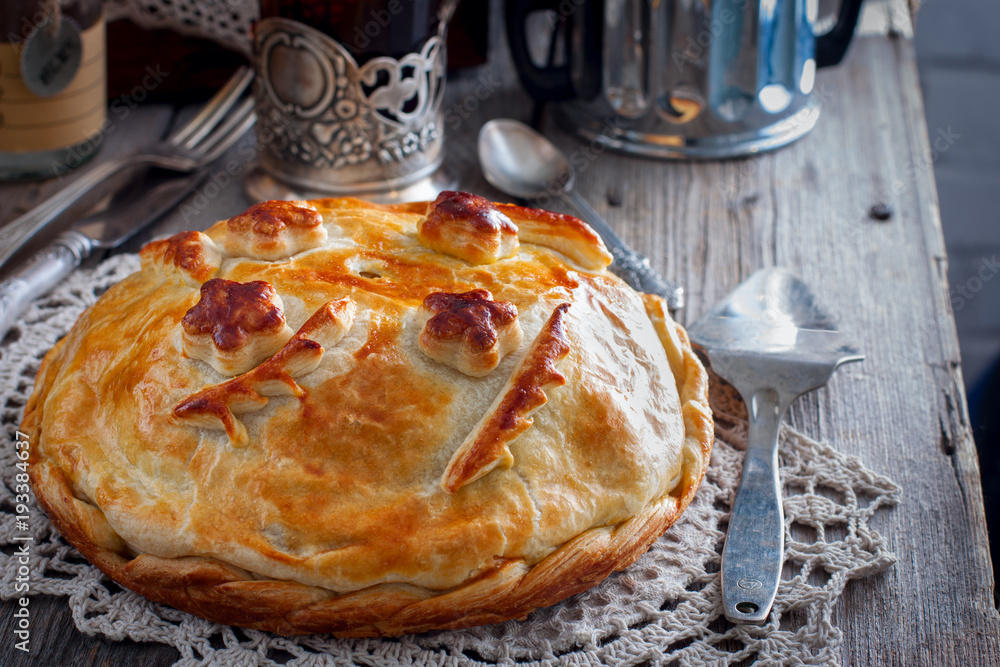 Festive national pie from chicken, pancakes, rice, mushrooms for the  wedding table(kurnik, kournik ), Russian rustic style, horizontal Stock  Photo | Adobe Stock