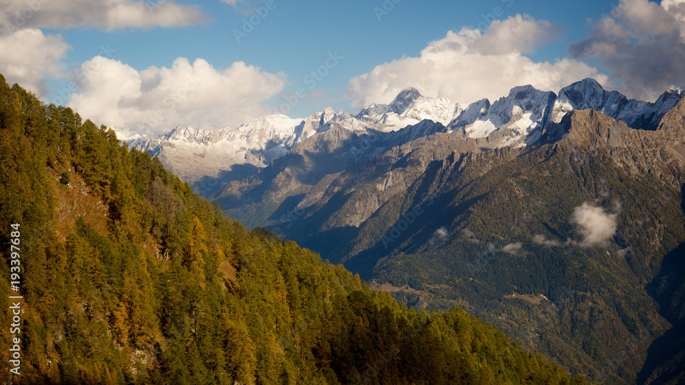 Blick auf Schweizer Alpen, Piz Bernina, Bergell, Chiavenna