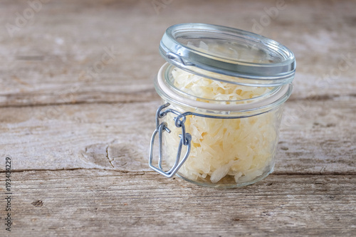 Frisches Sauerkraut in einem Weckglas photo