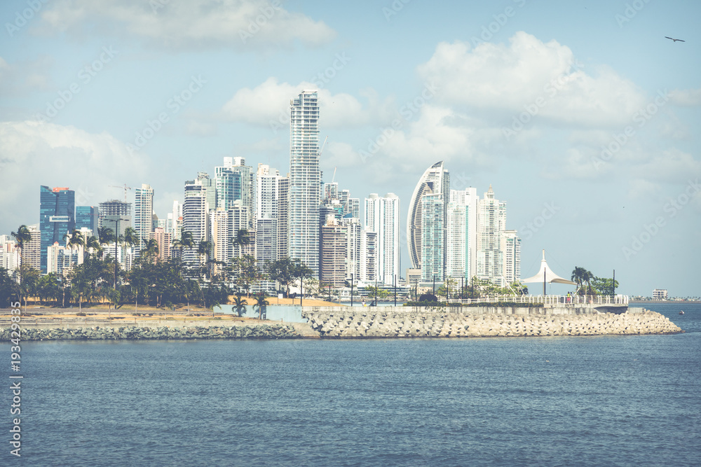 Naklejka premium Panoramic view of Panama City Skyline - Panama City, Panama