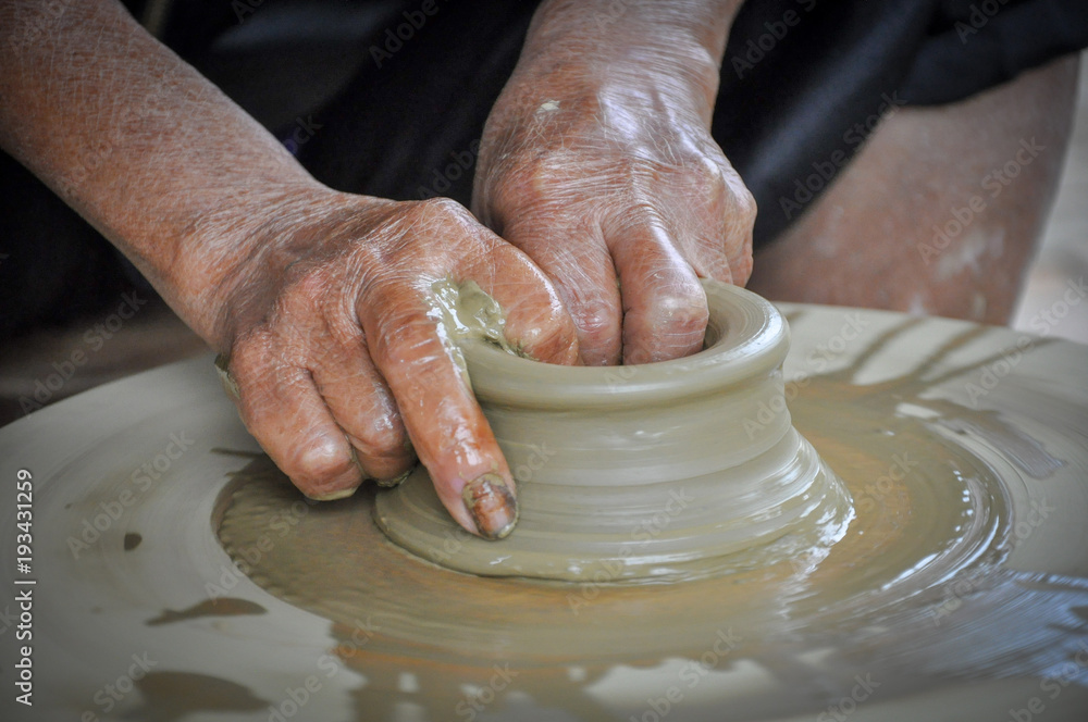 Pottery can make it like homemade handicarft procut too
