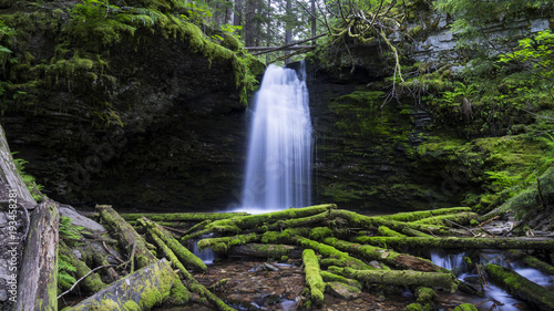 Quadro su tela Shadow Falls