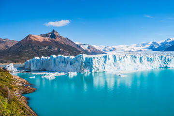 Plexiglas schilderij Gletsjers Panorama Perito Moreno gletsjer Patagonië  © neurobite