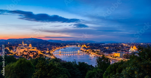 Fototapeta Naklejka Na Ścianę i Meble -  View of Budapest in Hungary