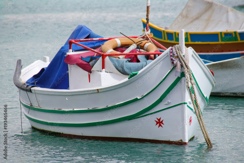 Fischerboot im Hafen von Marsaxlokk, Malta Fischerboot im Hafen von Marsaxlokk, Malta