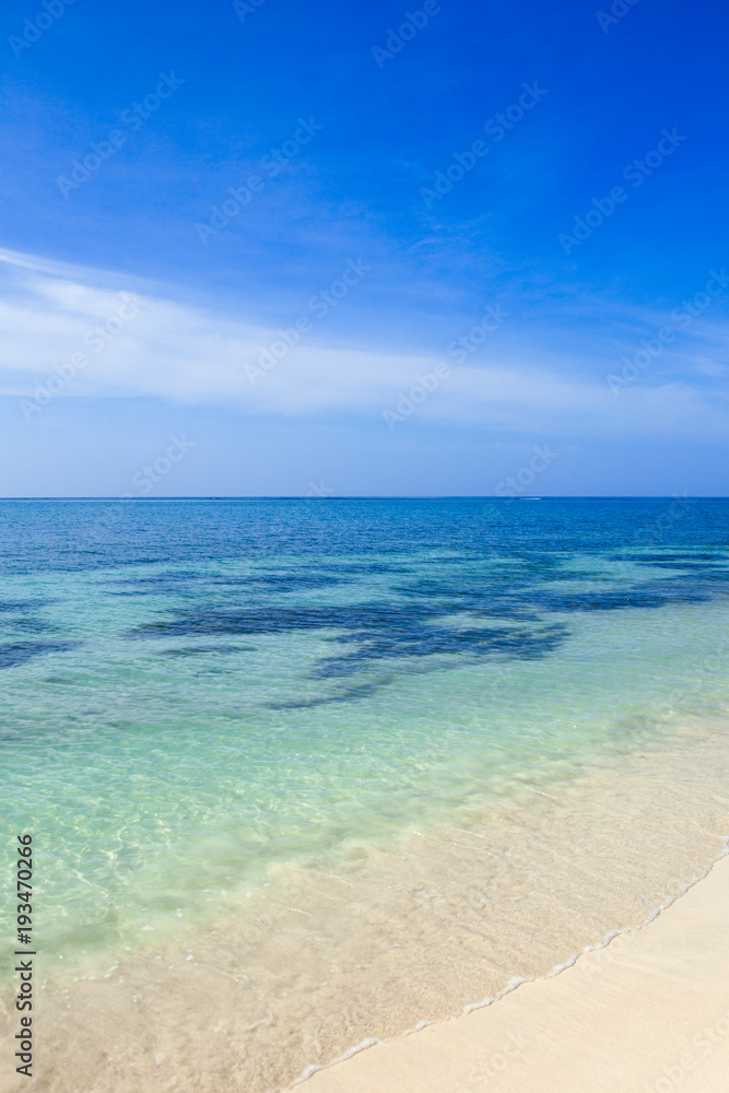 Gentle tide in Jamaica Gentle tide in Jamaica