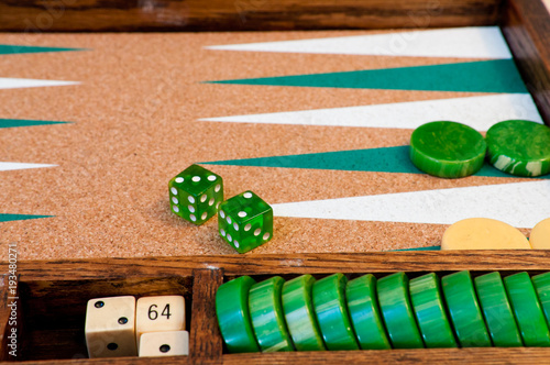 Valokuva Vintage Bakelite and Cork Backgammon Board Game Detail
