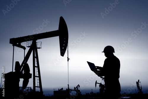 oil field, the oil workers are working