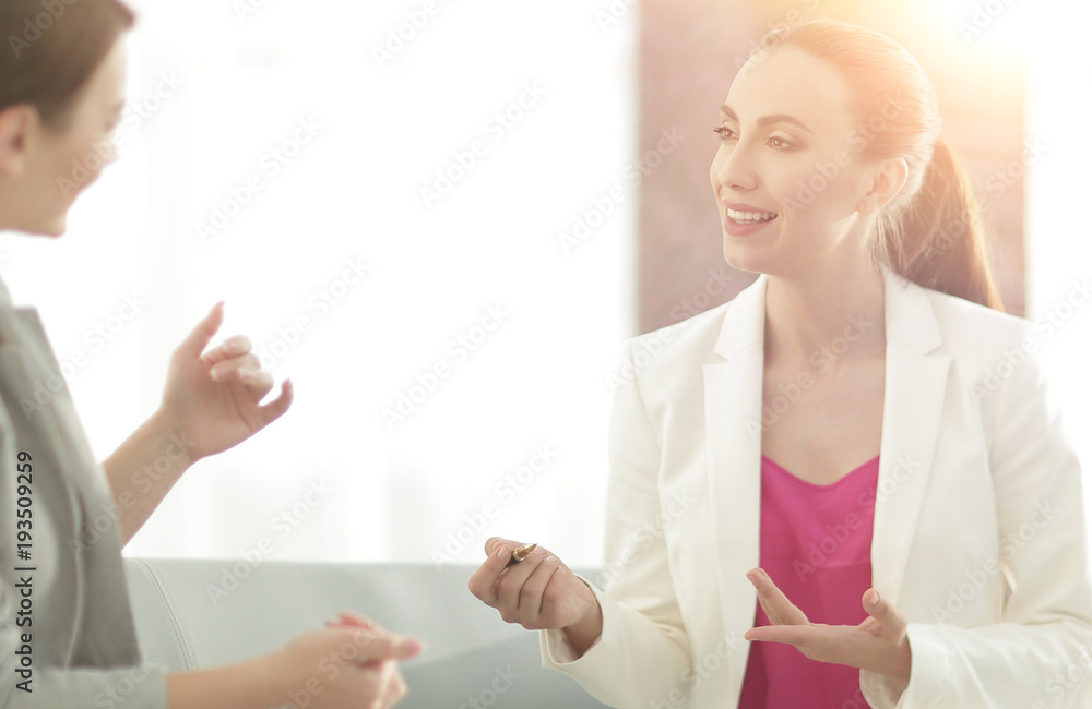 financial Manager communicates with the client financial Manager communicates with the client