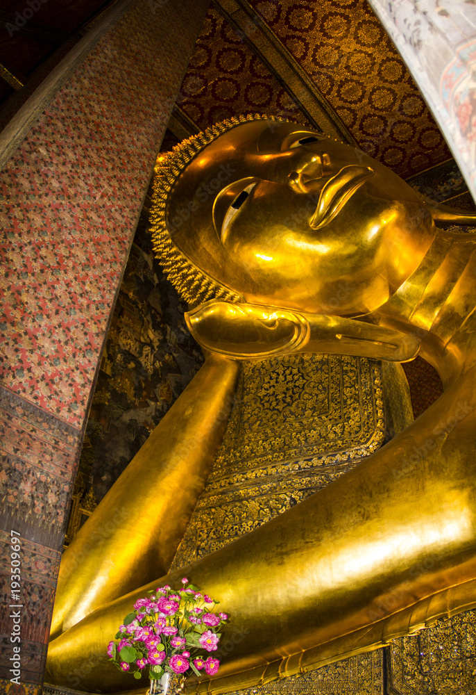 Beautiful Golden Temple Buddha Thailand Bangkok