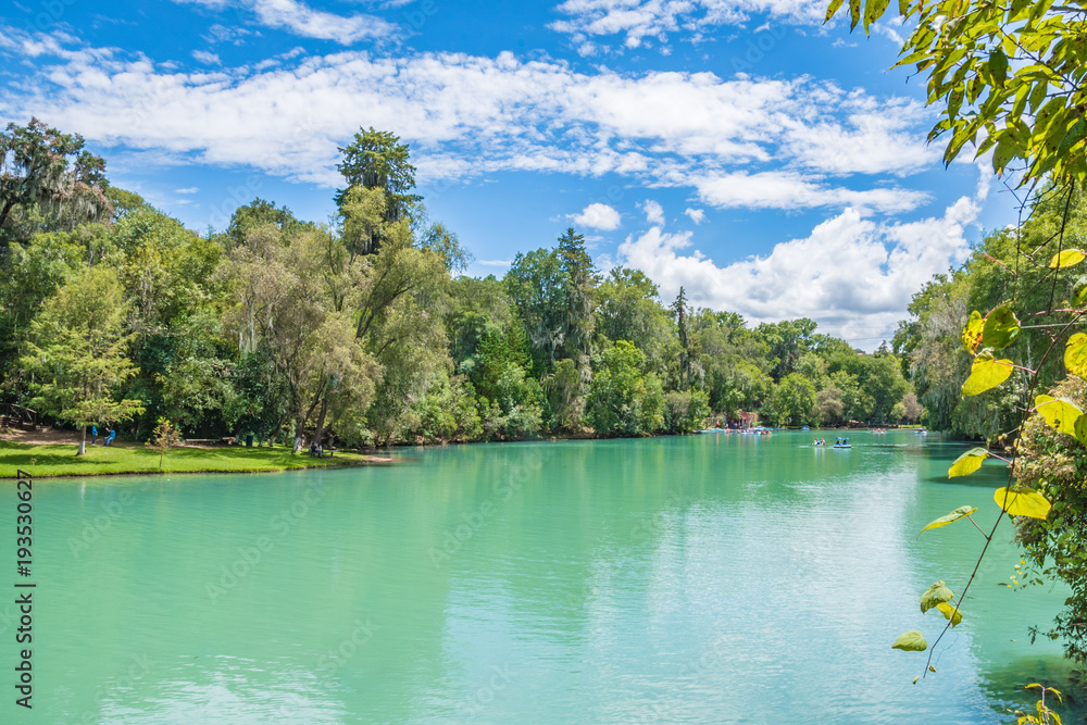Obraz premium Presa San Antonio behind San Miguel Regla in Hidalgo, Mexico