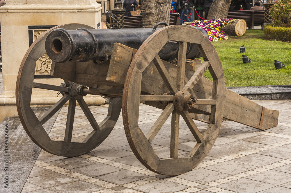 Fortress cannon mounted in the Central part of Baku city, Azerbaijan Republic Fortress cannon mounted in the Central part of Baku city, Azerbaijan Republic