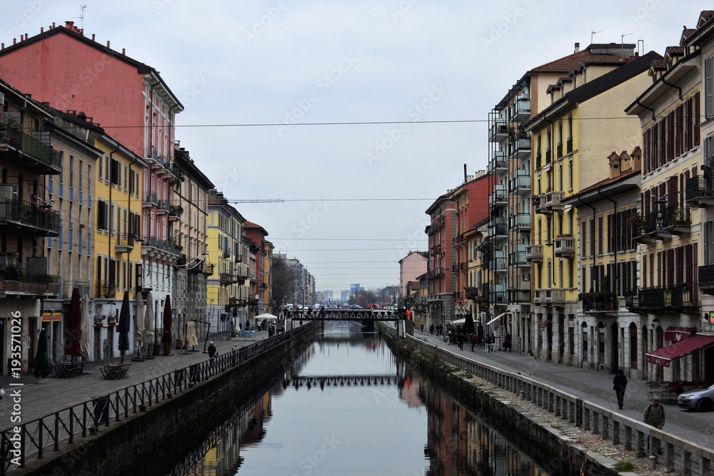 Fototapeta premium Naviglio grande w Mediolanie we Włoszech