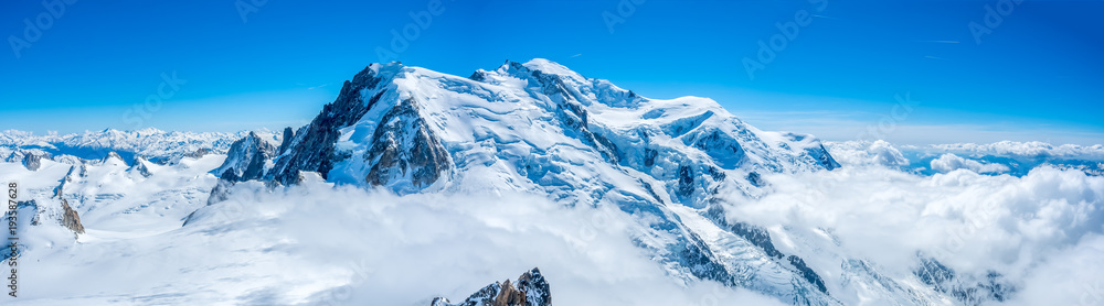 Fototapeta premium Góra Mont Blanc we Francji