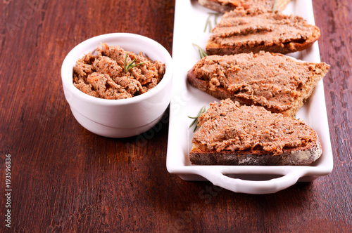 Liver and carrot spread