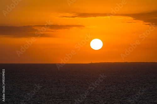 Fototapeta Naklejka Na Ścianę i Meble -  Sunset over sea