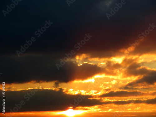 Fototapeta Naklejka Na Ścianę i Meble -  Cloudy sky at sunset