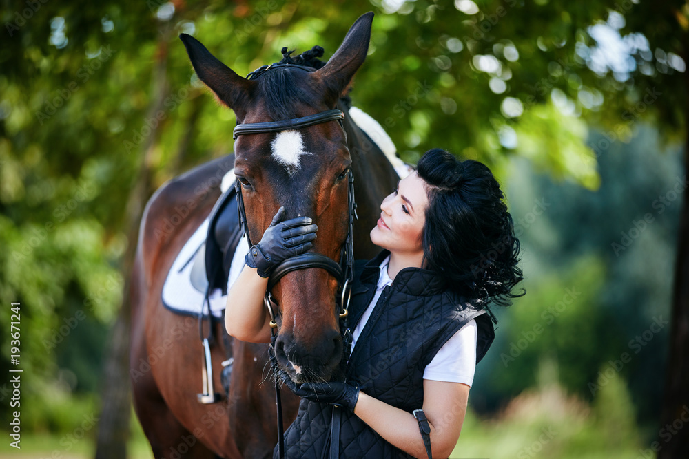 Obraz premium beautiful girl with horse