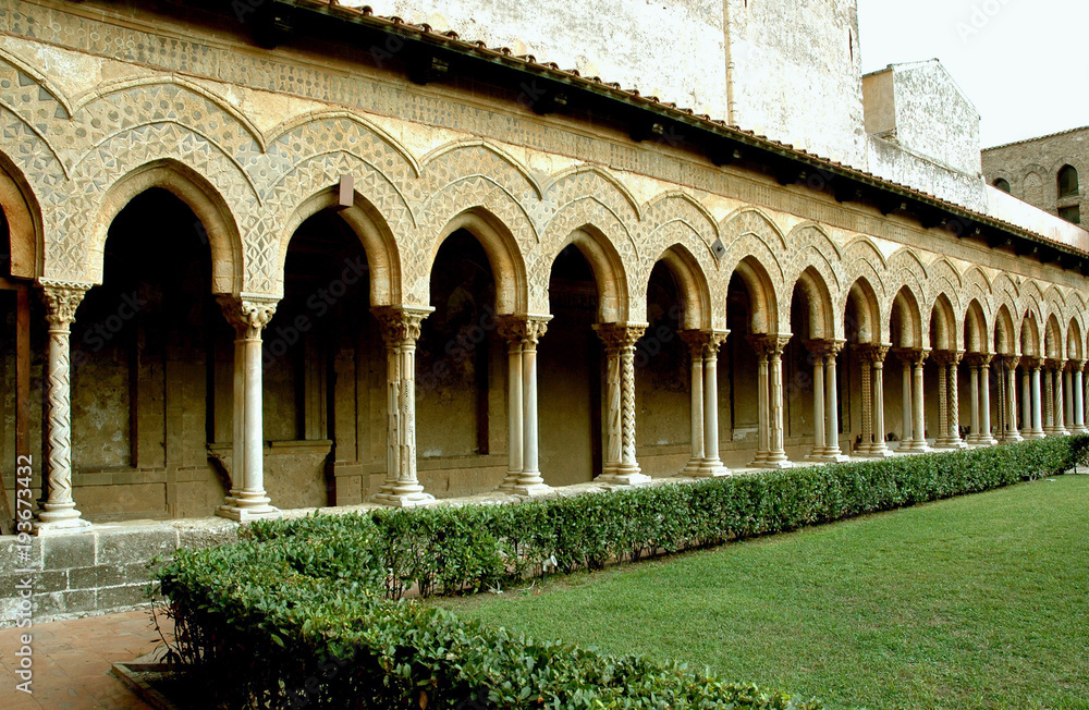 Monréale (sicile) Cloitre de la Cathédrale de Monréale