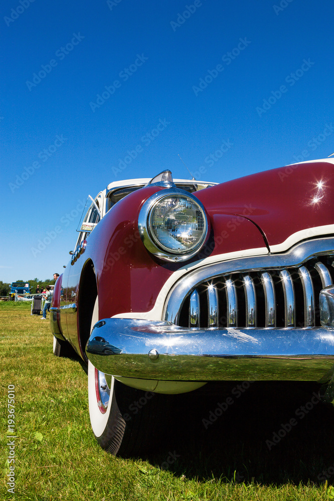 Fototapeta premium Front of an old classic American car