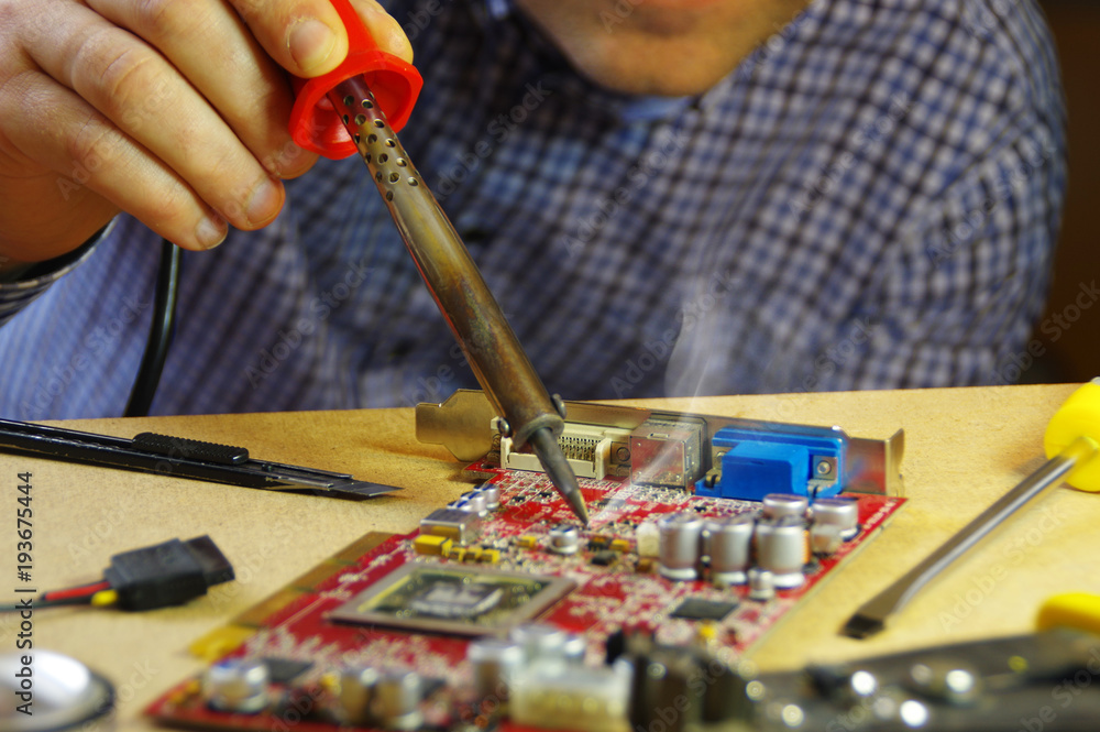 Fototapeta premium Soldering man