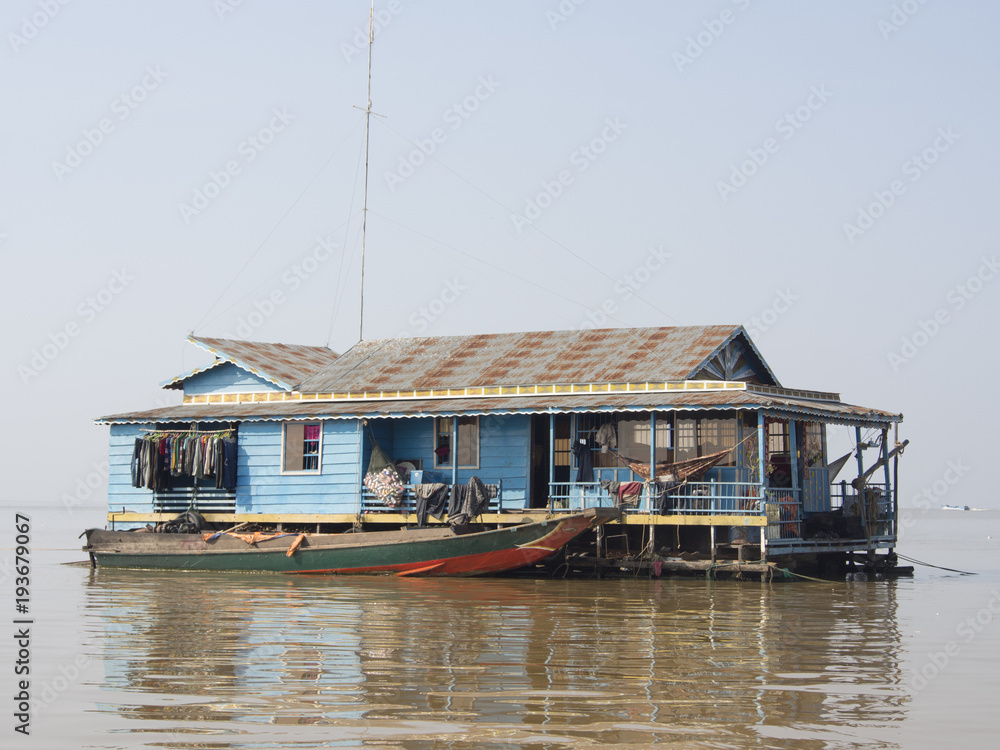 Obraz premium Floating village on Tonle Sap Lake, Cambodia